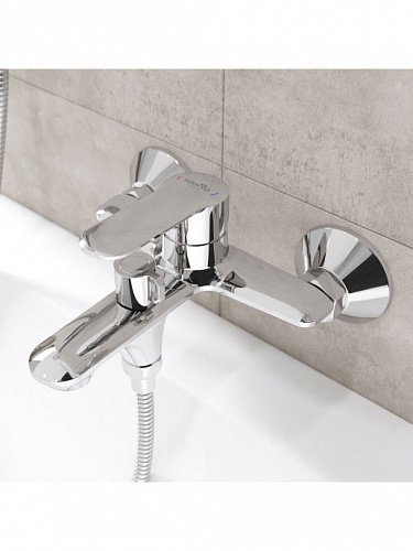 Смеситель д/ванны "Kanda" (KAN-1014) короткий излив TOKITO